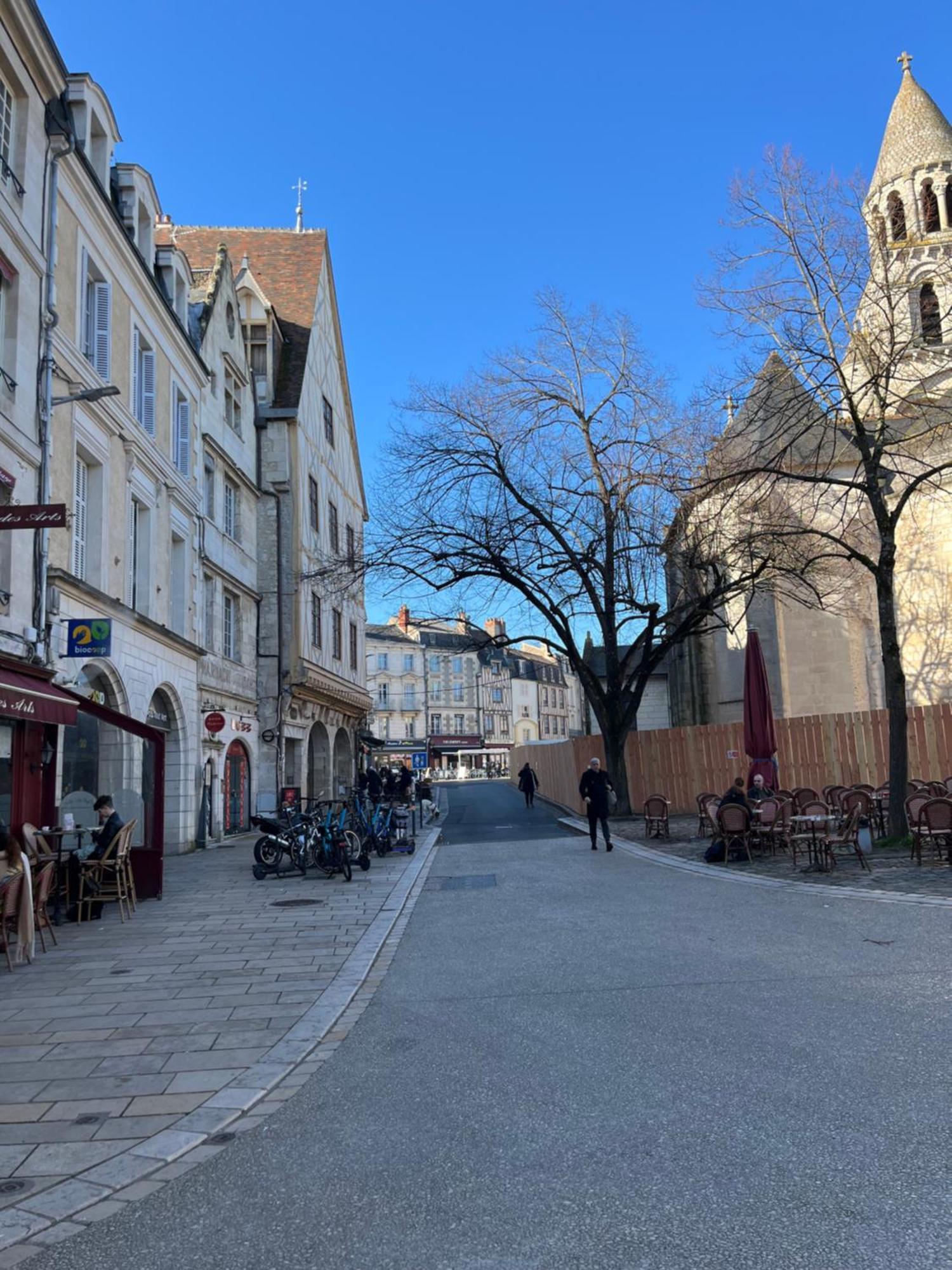 Le Cosy Du Marche Notre-Dame Apartment Poitiers Luaran gambar