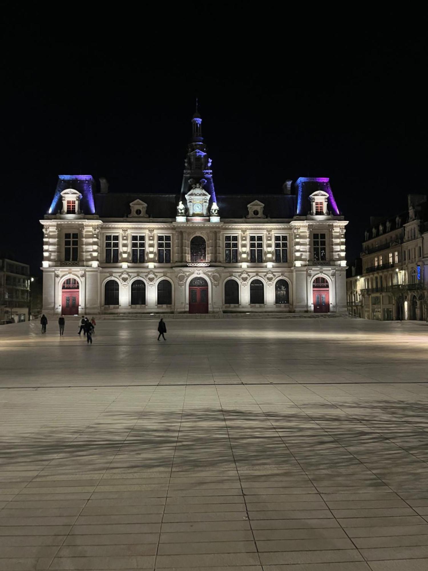 Le Cosy Du Marche Notre-Dame Apartment Poitiers Luaran gambar
